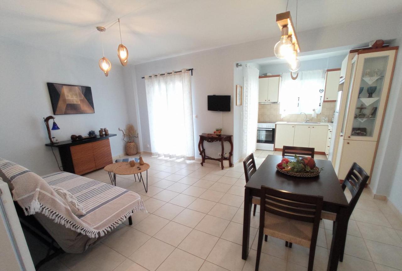 G Apartment In Agia Efimia ภายนอก รูปภาพ