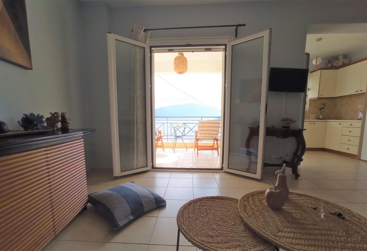 G Apartment In Agia Efimia ภายนอก รูปภาพ